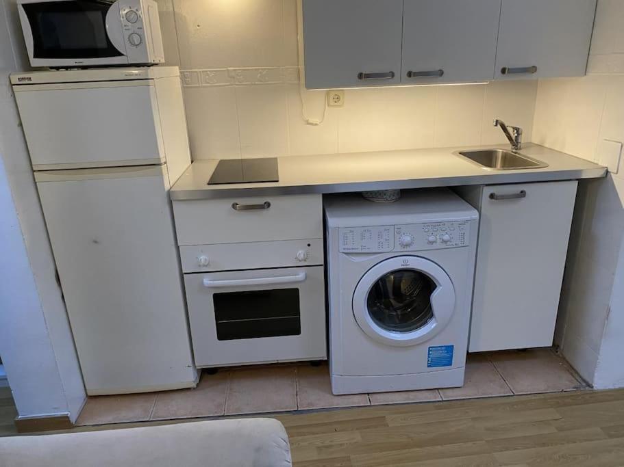 San Bernabe, Apartamento Para 2 En Las Vistillas Junto A Metro Puerta De Toledo Мадрид Екстер'єр фото